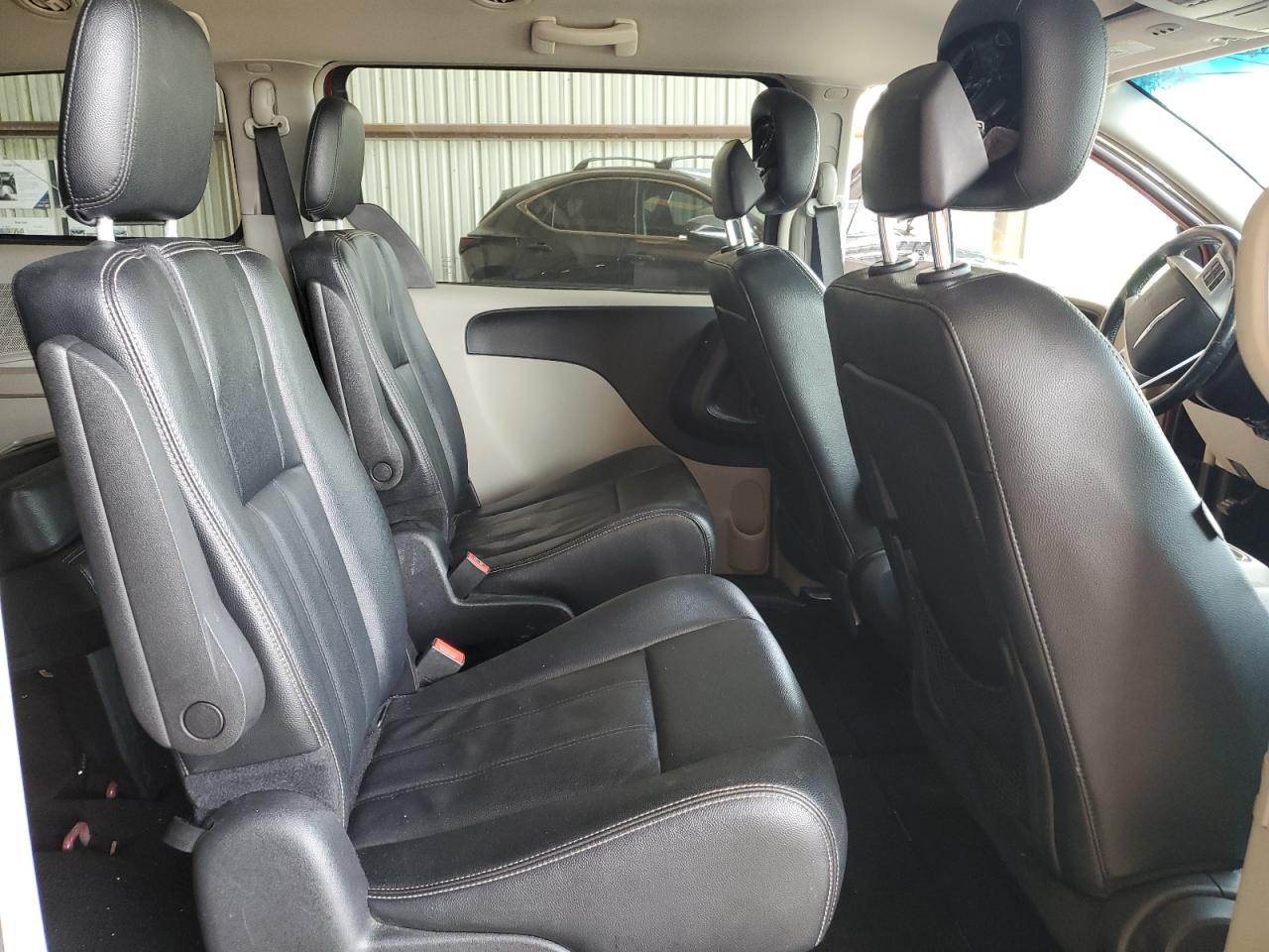 2016 Chrysler Town & Country Touring VIN: 2C4RC1BG1GR215112 Lot: 65086294