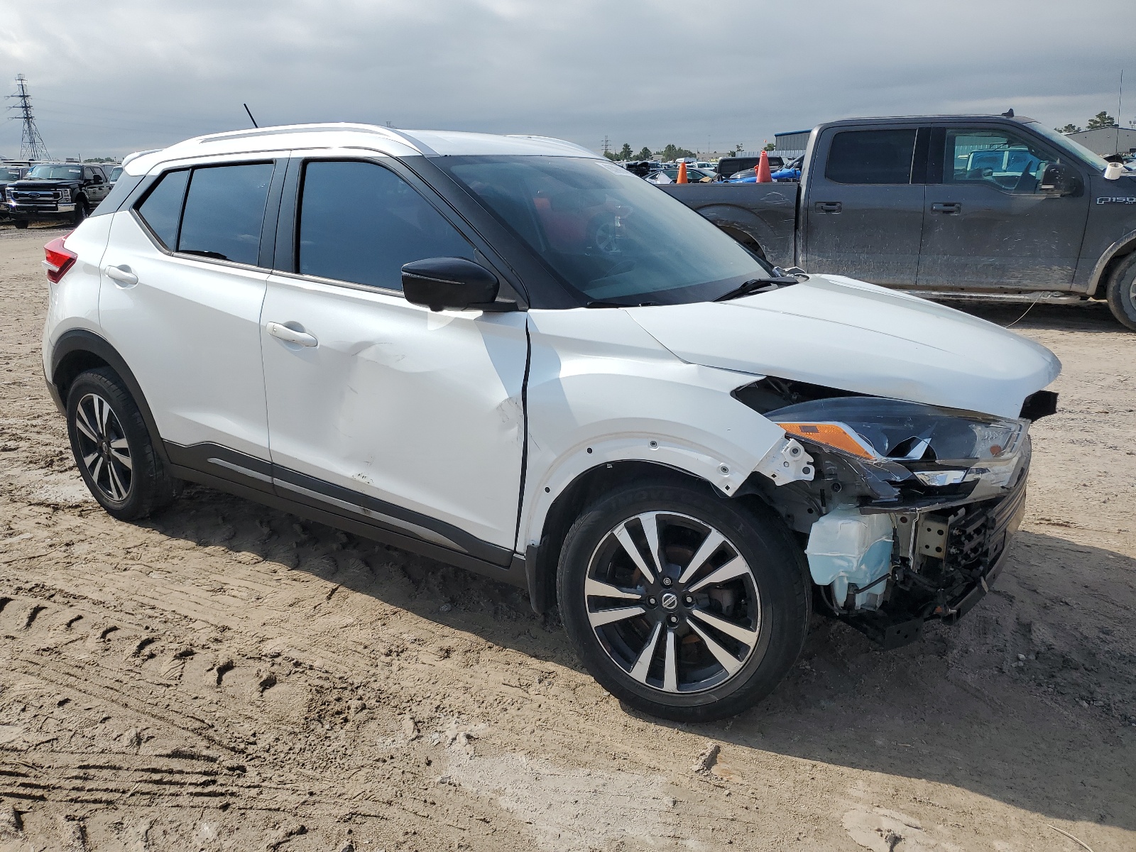 2019 Nissan Kicks S vin: 3N1CP5CU0KL514329