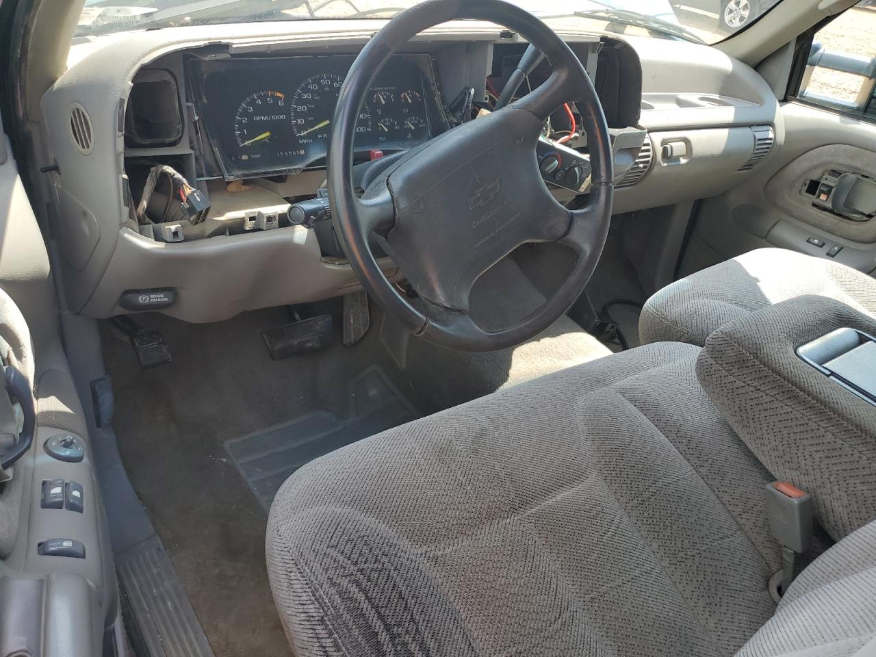 1996 Chevrolet Gmt-400 K1500 VIN: 2GCEK19R3T1232091 Lot: 60474404