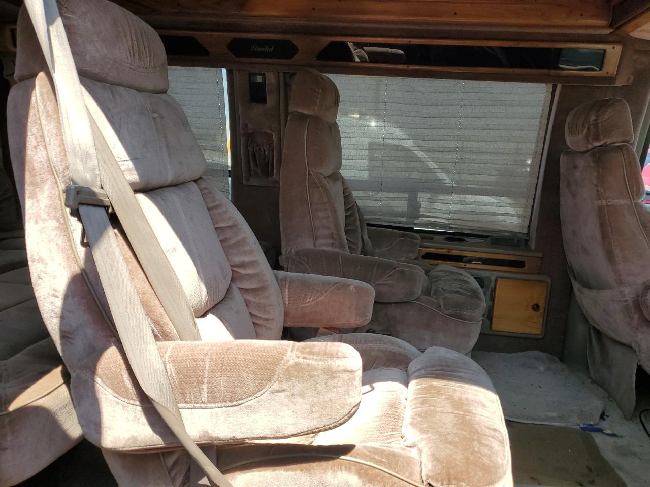 1997 Chevrolet Express G1500 VIN: 1GBFG15R9V1075448 Lot: 65228154