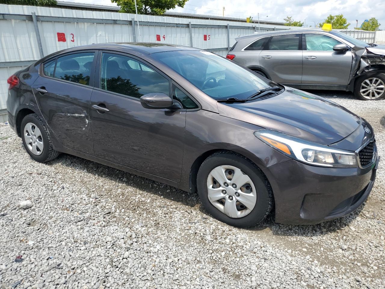 3KPFK4A77JE177662 2018 Kia Forte Lx