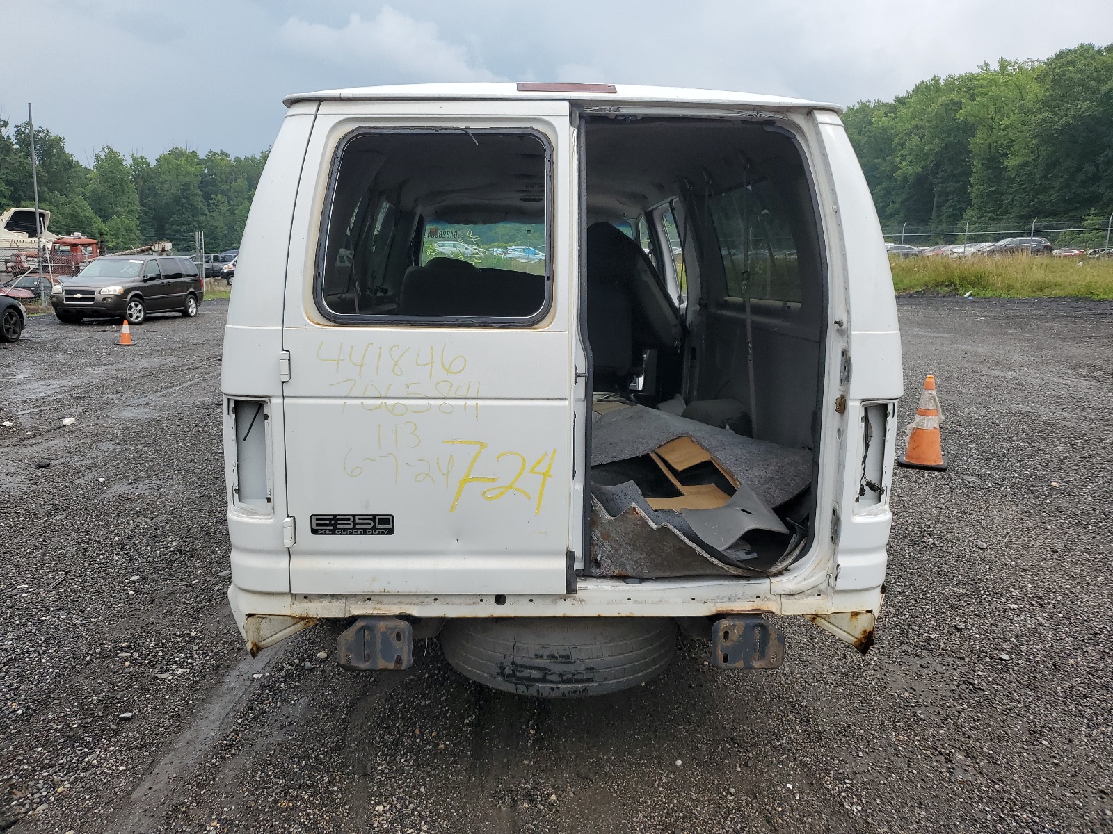 1FBSS31L12HB66467 2002 Ford Econoline E350 Super Duty Wagon