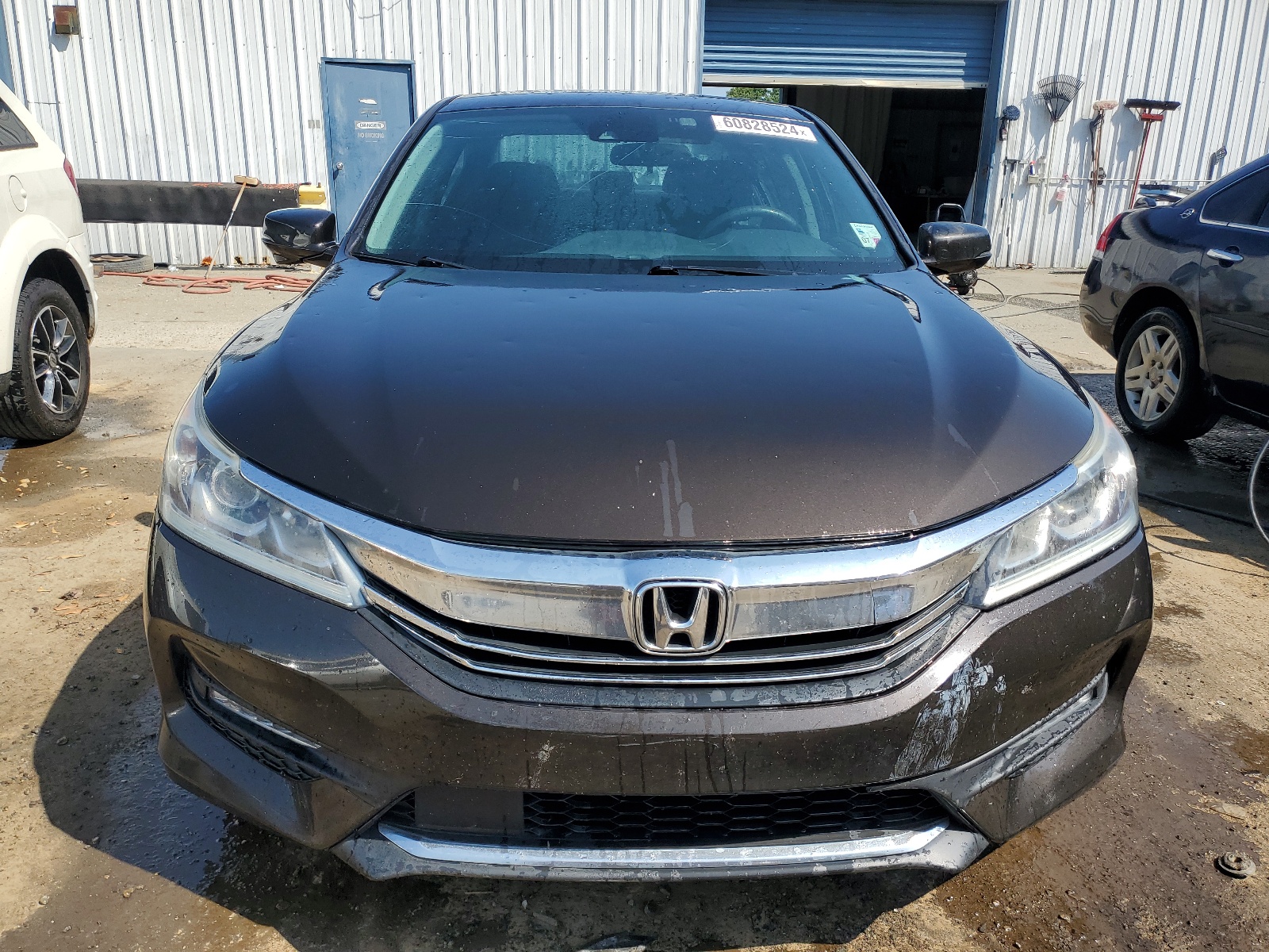 2017 Honda Accord Ex vin: 1HGCR2F05HA174403