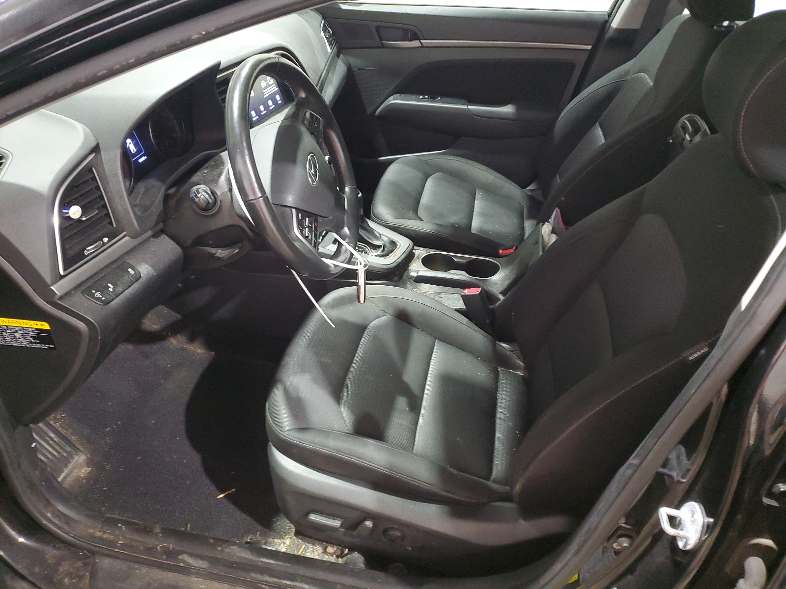 KMHD84LF0HU240781 2017 Hyundai Elantra Se