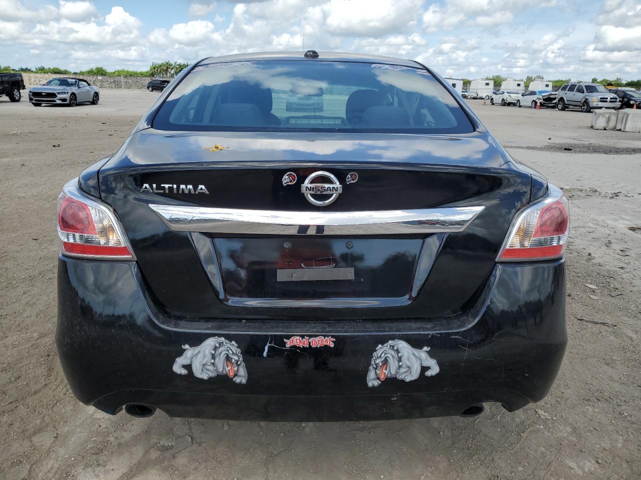 2015 Nissan Altima 2.5 vin: 1N4AL3AP7FC111439