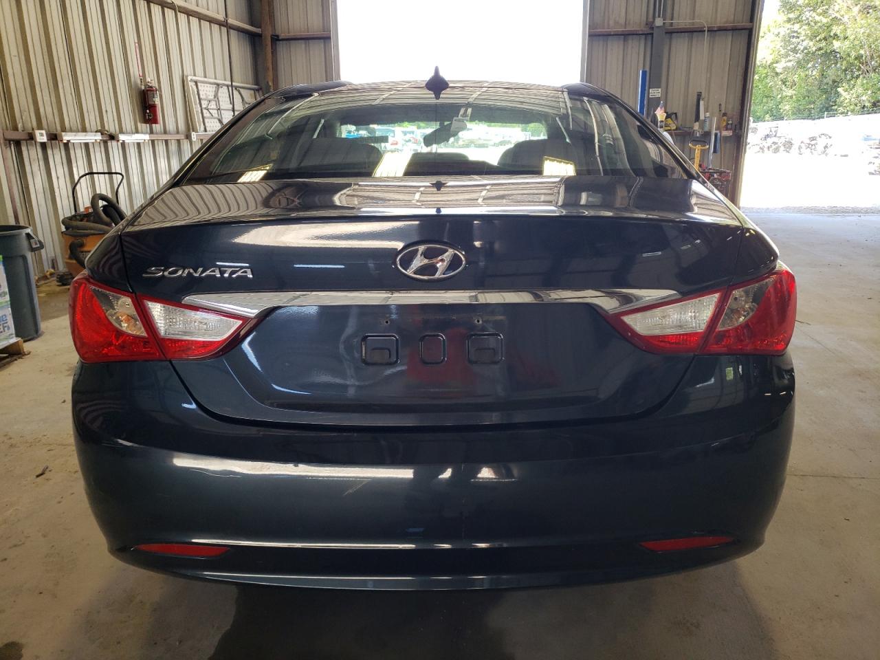 2013 Hyundai Sonata - Image 6