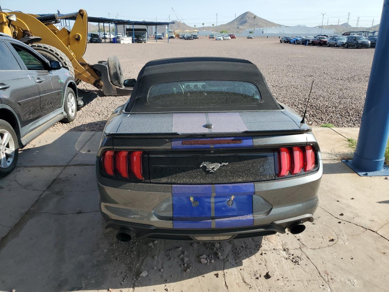 2018 Ford Mustang VIN: 1FATP8UH2J5142514 Lot: 64820404
