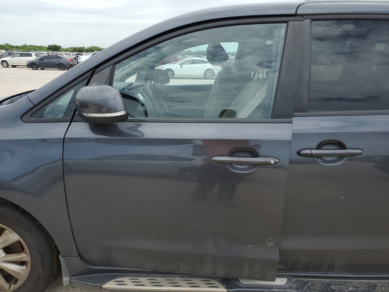 2015 Kia Sedona Lx vin: KNDMB5C15F6067096