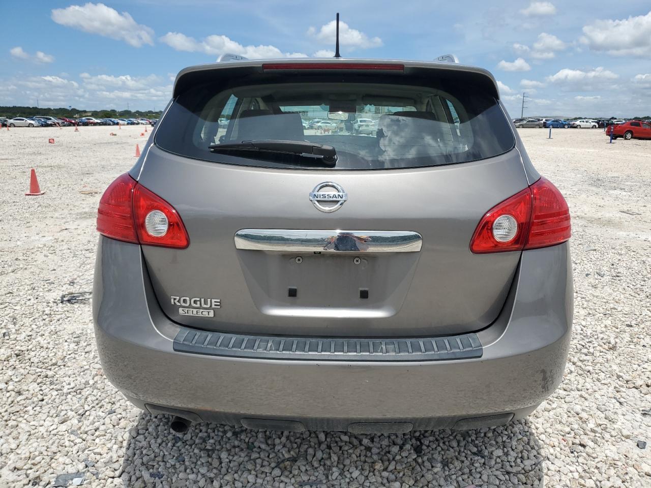 2015 Nissan Rogue Select S VIN: JN8AS5MT7FW662037 Lot: 61515264