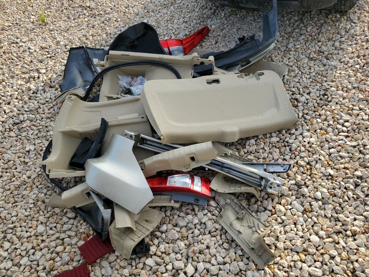 2007 Honda Cr-V Ex VIN: JHLRE38557C001179 Lot: 63803844