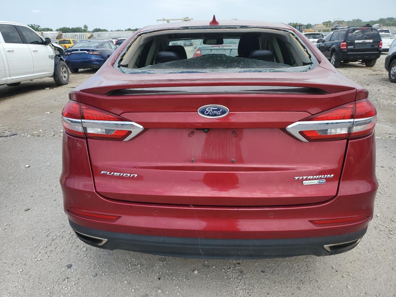 3FA6P0D98KR186698 2019 Ford Fusion Titanium