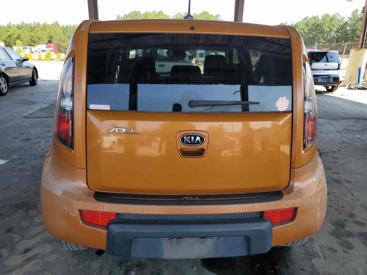 2011 Kia Soul + VIN: KNDJT2A24B7311223 Lot: 63079314