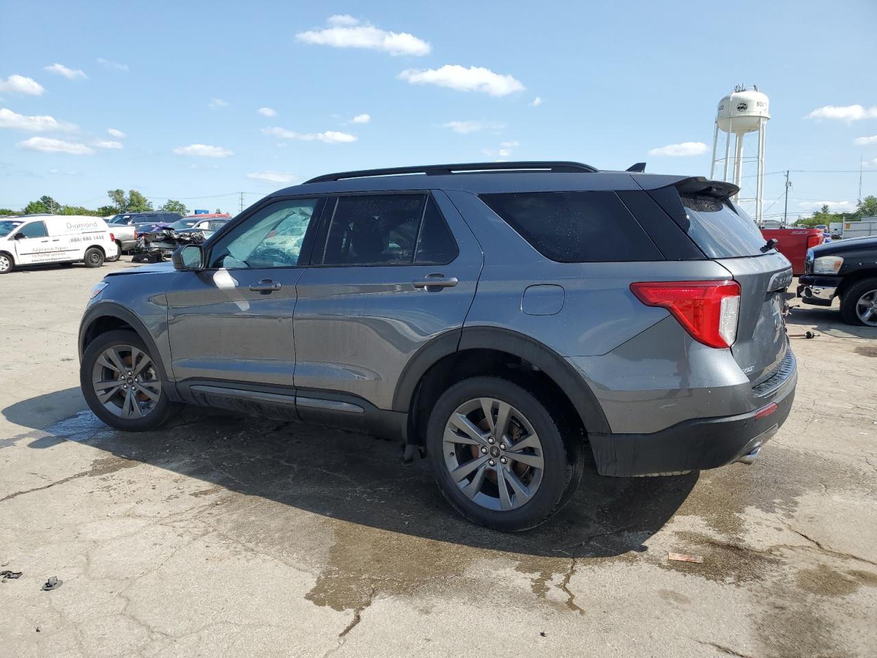 2021 Ford Explorer - Image 2