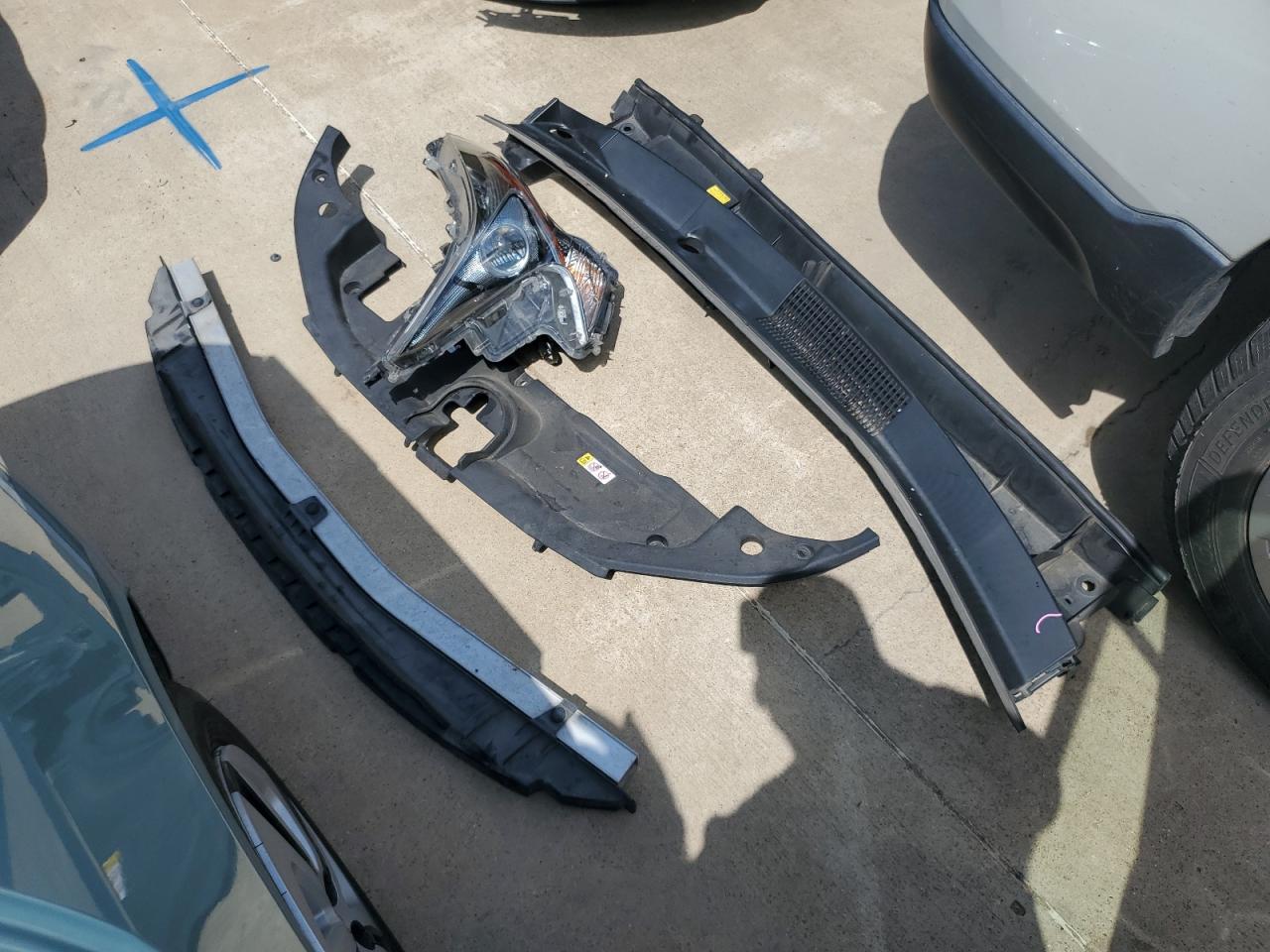 2018 Toyota Prius VIN: JTDKBRFU1J3057759 Lot: 64379904