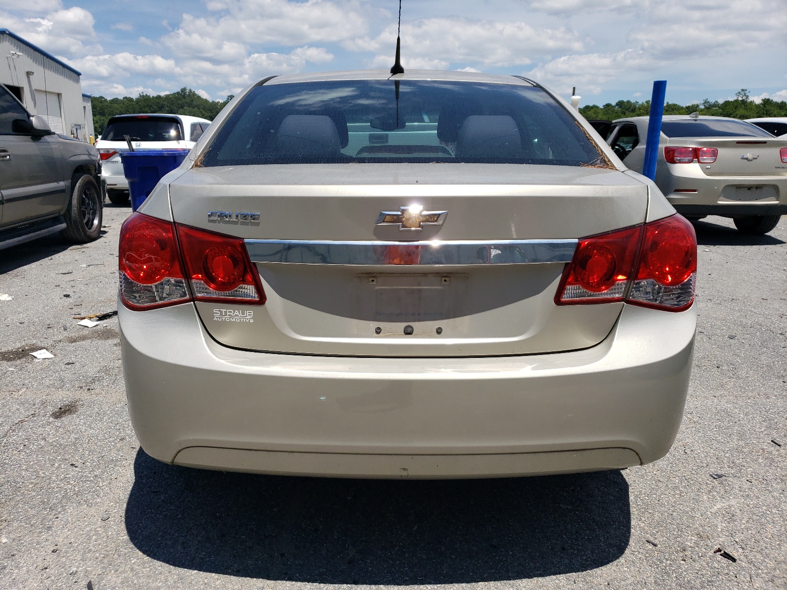 2014 Chevrolet Cruze Ls vin: 1G1PA5SH2E7241190