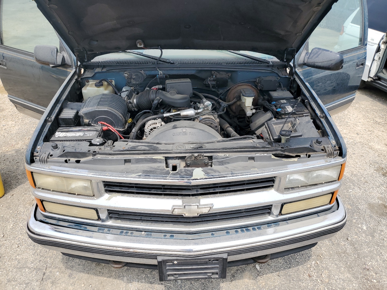 1GBFK16RXTJ390852 1996 Chevrolet Suburban K1500