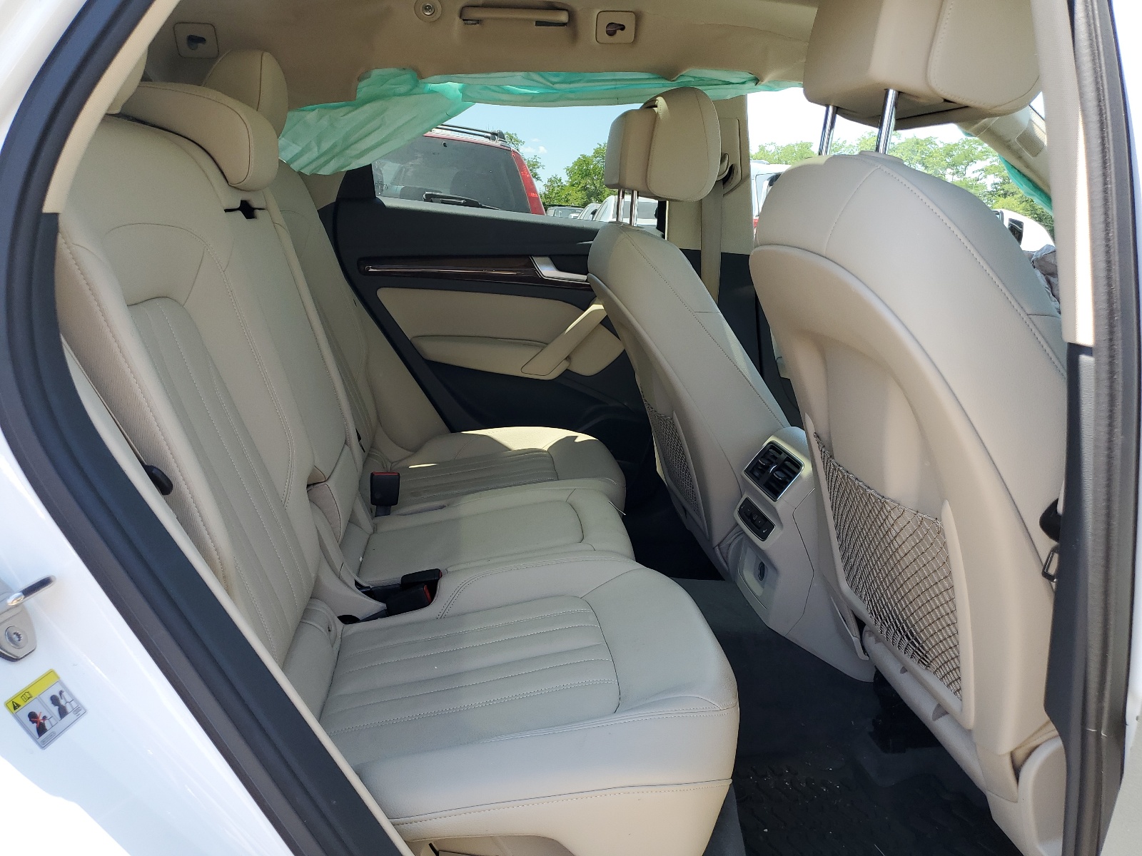 WA1BNAFY7J2124991 2018 Audi Q5 Premium Plus