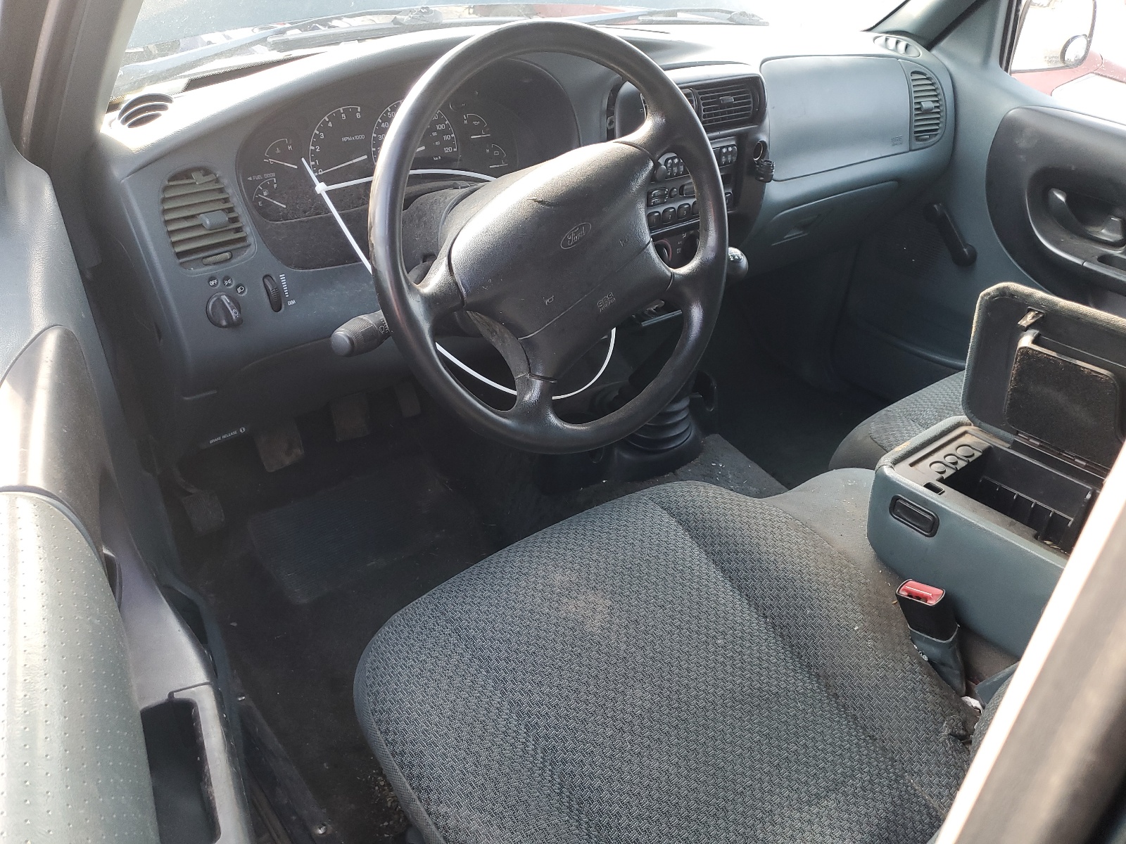 1FTYR10C4WUA56369 1998 Ford Ranger