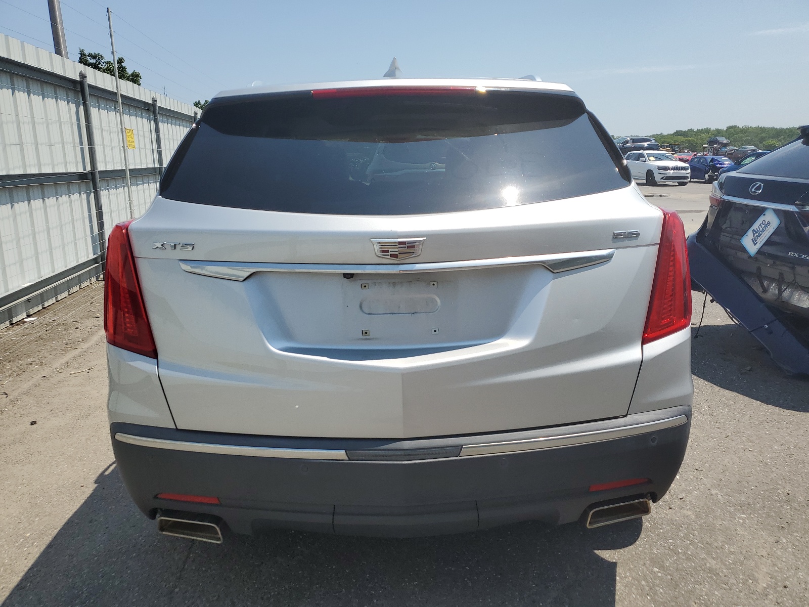 1GYKNCRS9JZ209602 2018 Cadillac Xt5 Luxury
