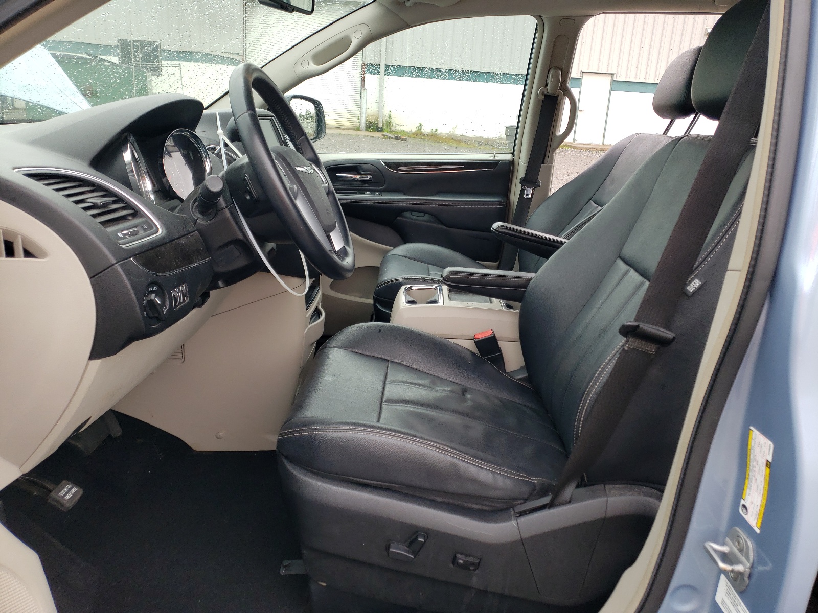 2C4RC1BG3DR605088 2013 Chrysler Town & Country Touring