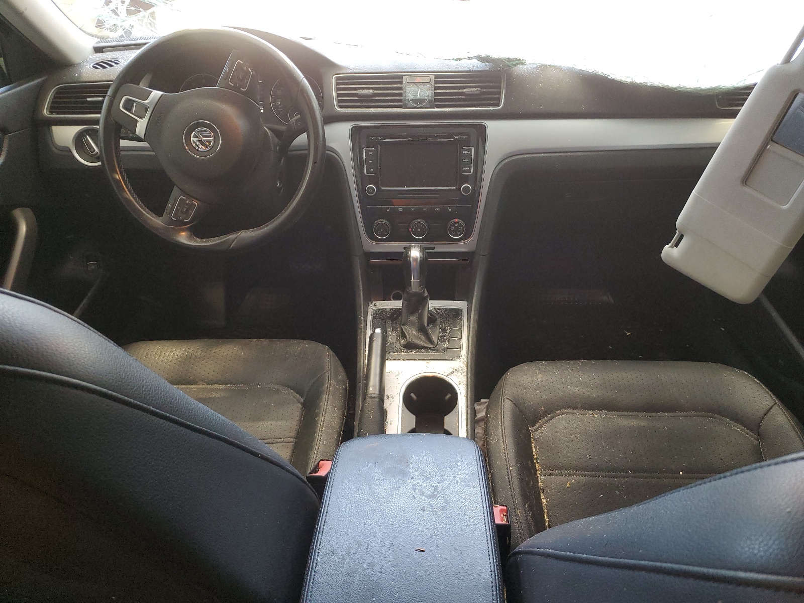 1VWBH7A30DC111703 2013 Volkswagen Passat Se