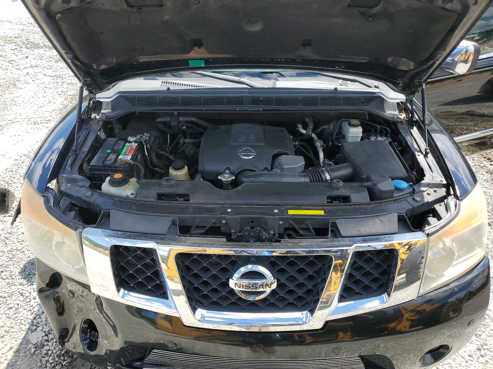 5N1BA0ND4AN607584 2010 Nissan Armada Se