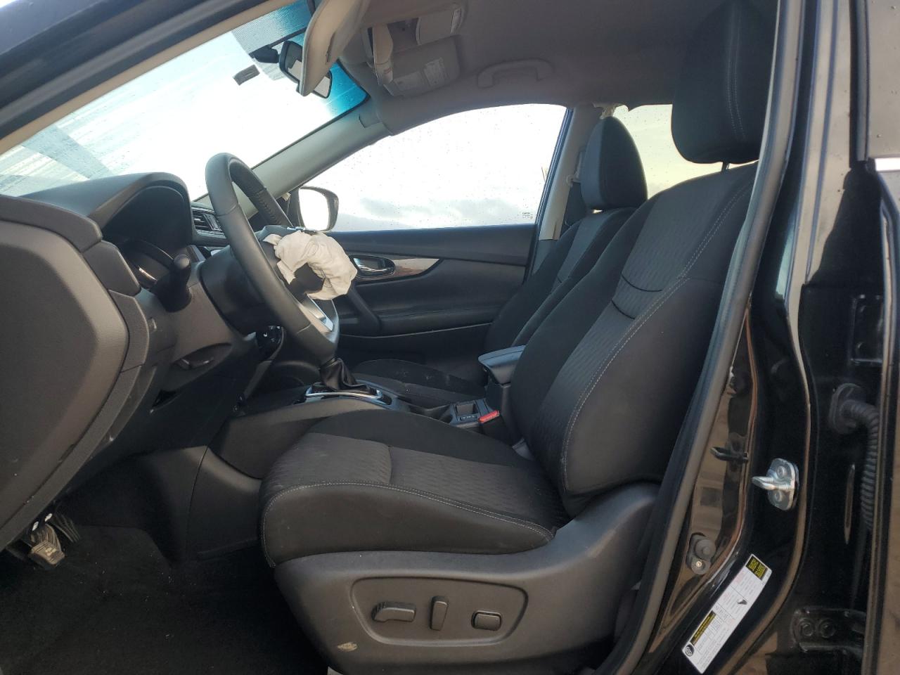 2017 Nissan Rogue S VIN: KNMAT2MT2HP594699 Lot: 64031524