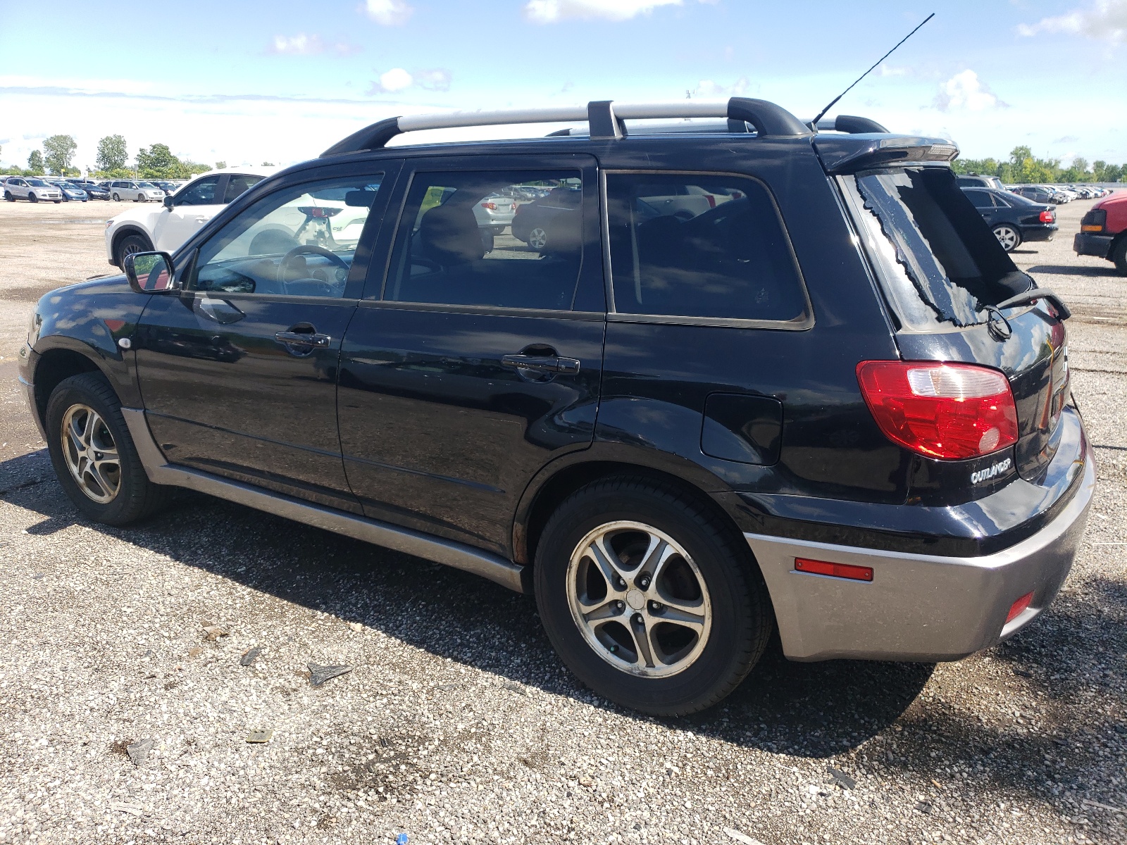 JA4LX31F75U600750 2005 Mitsubishi Outlander Ls