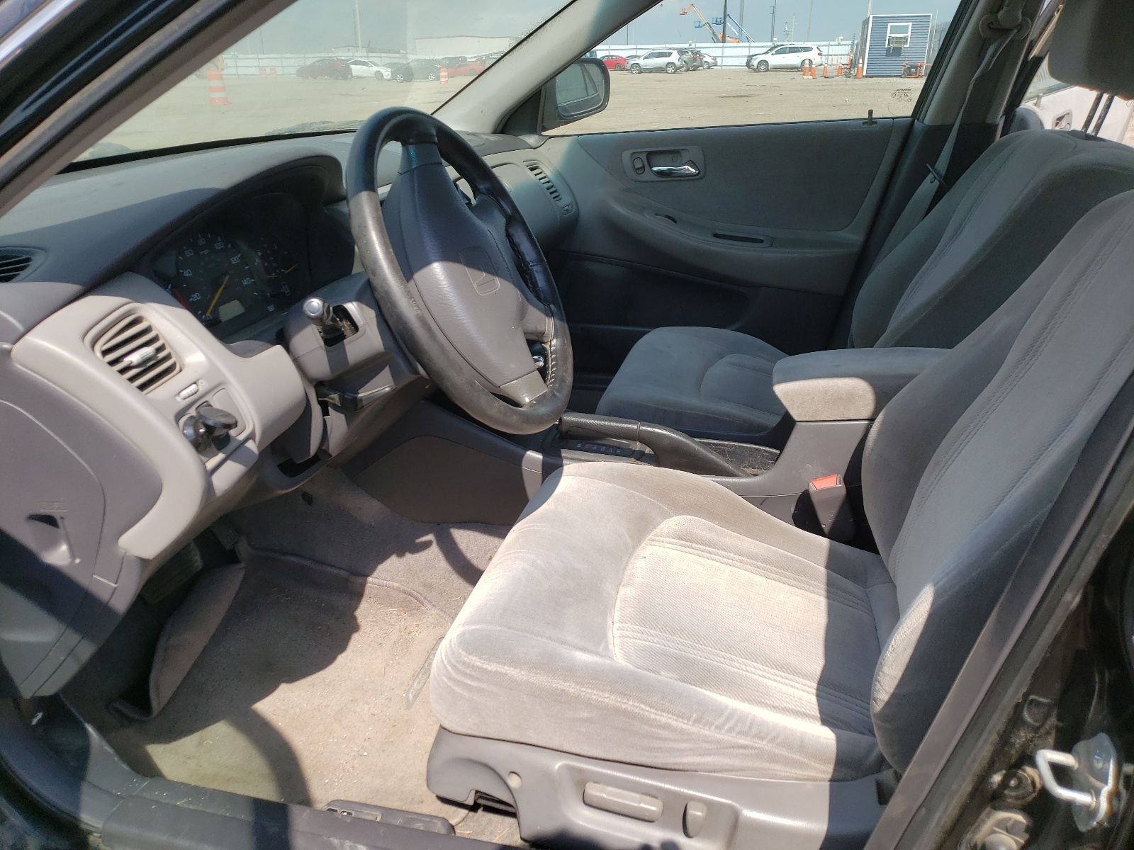 1HGCG1648XA026733 1999 Honda Accord Lx