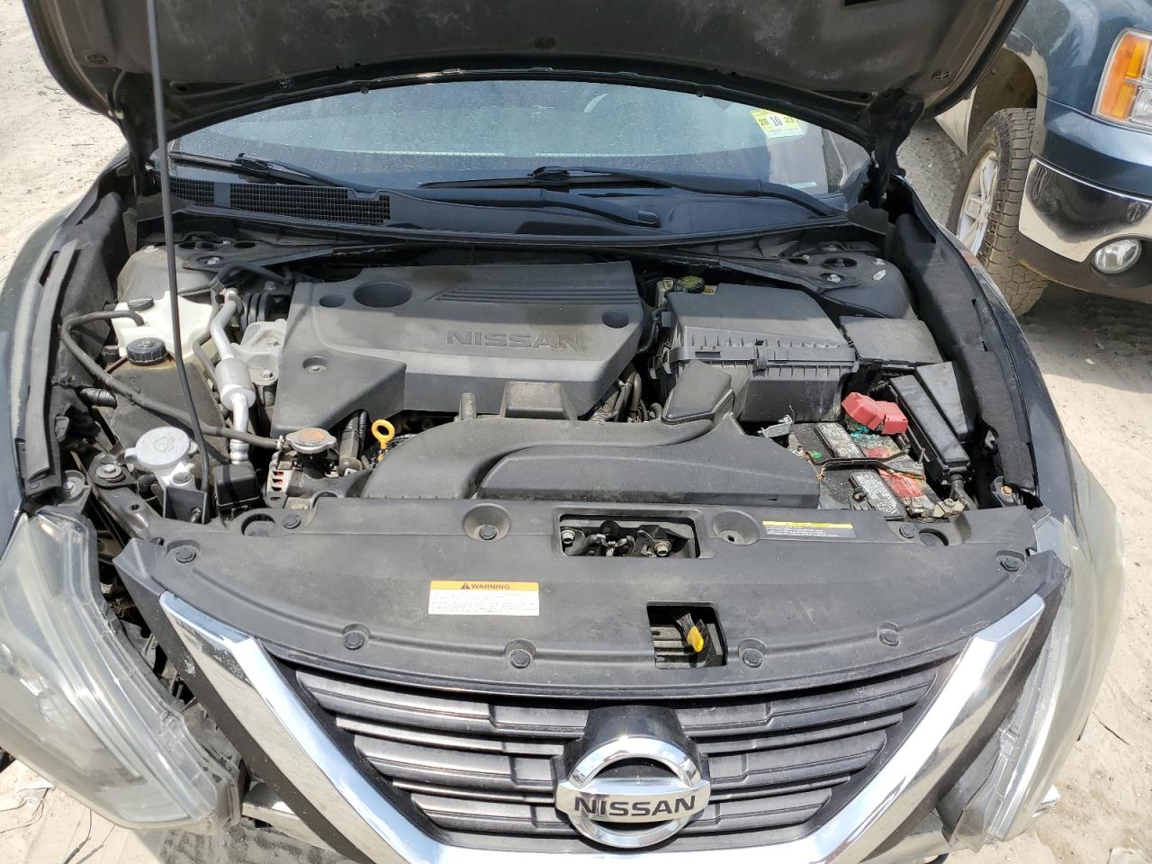 2016 Nissan Altima - Image 12
