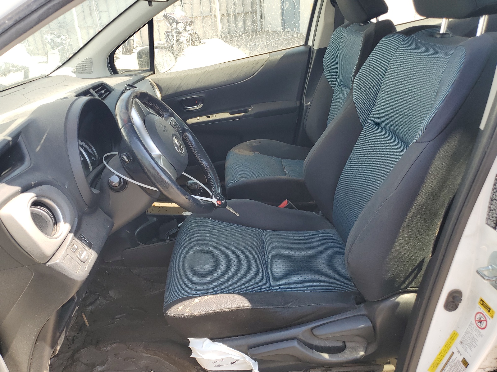 JTDKTUD37ED594792 2014 Toyota Yaris