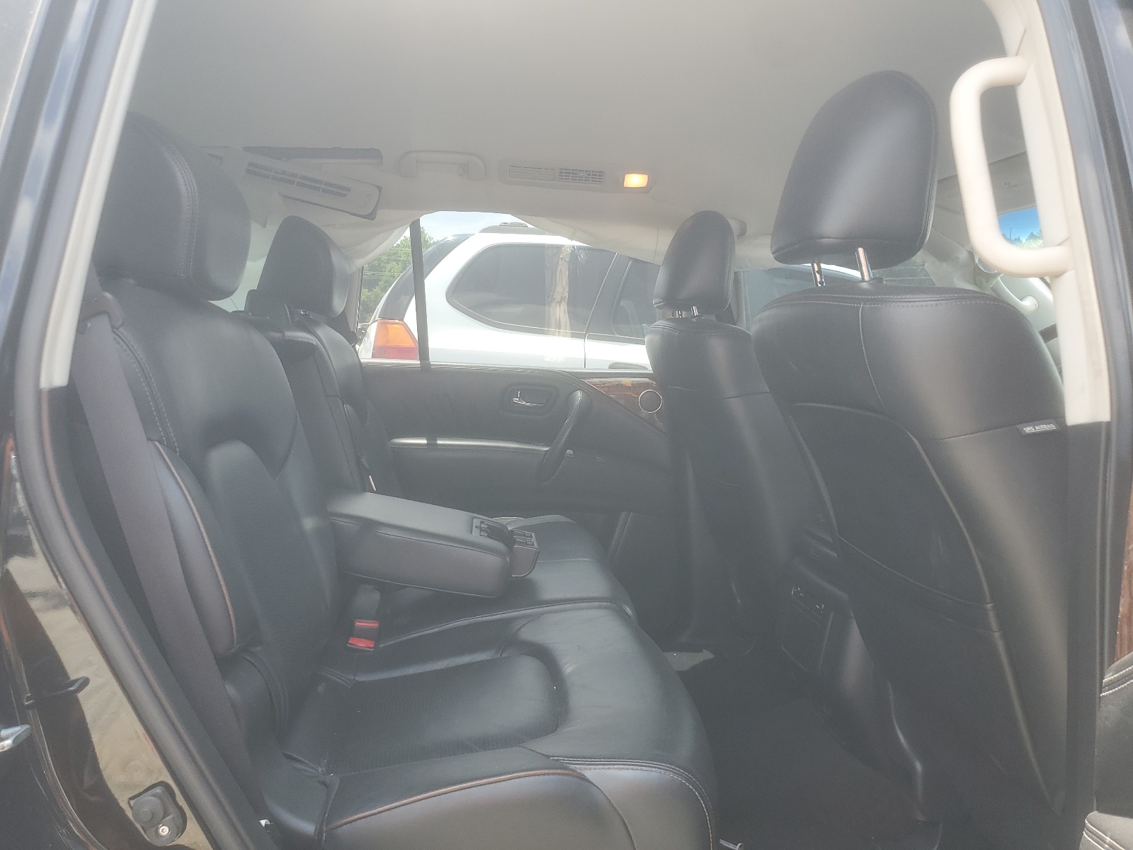 JN8AY2ND1H9003103 2017 Nissan Armada Sv