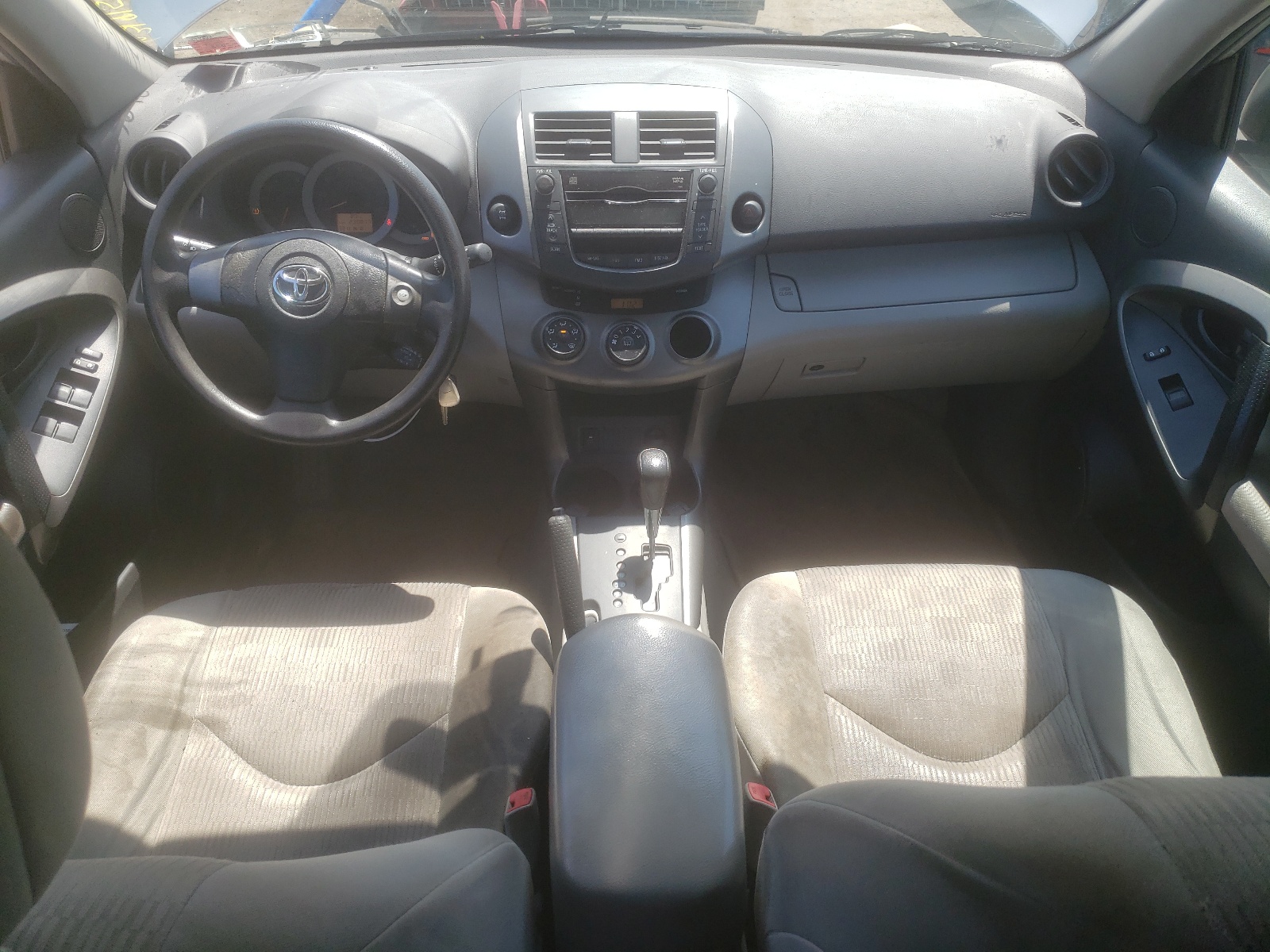 2T3BF4DV4BW112612 2011 Toyota Rav4