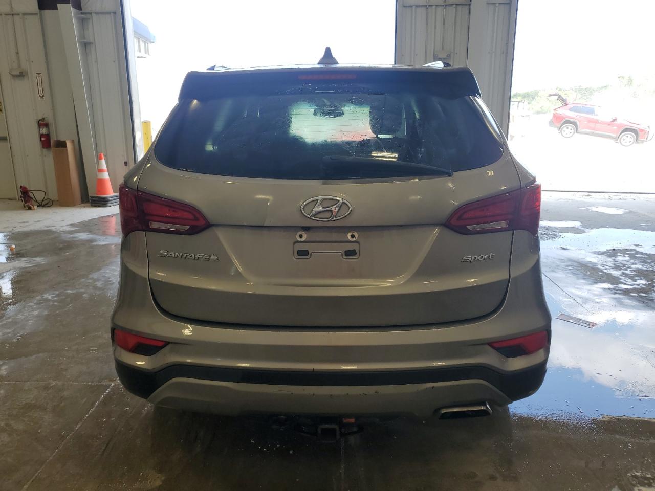 5NMZU3LB2JH058090 2018 Hyundai Santa Fe Sport