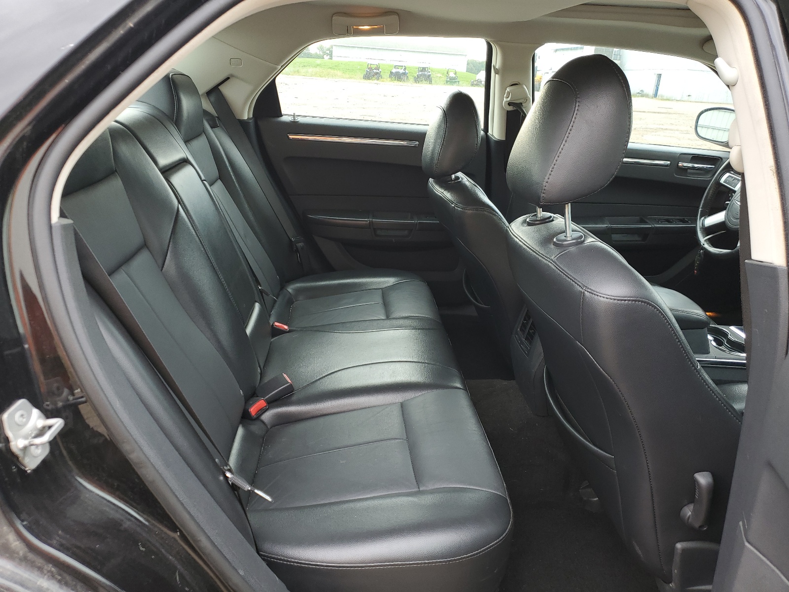 2C3CA5CV1AH123354 2010 Chrysler 300 Touring