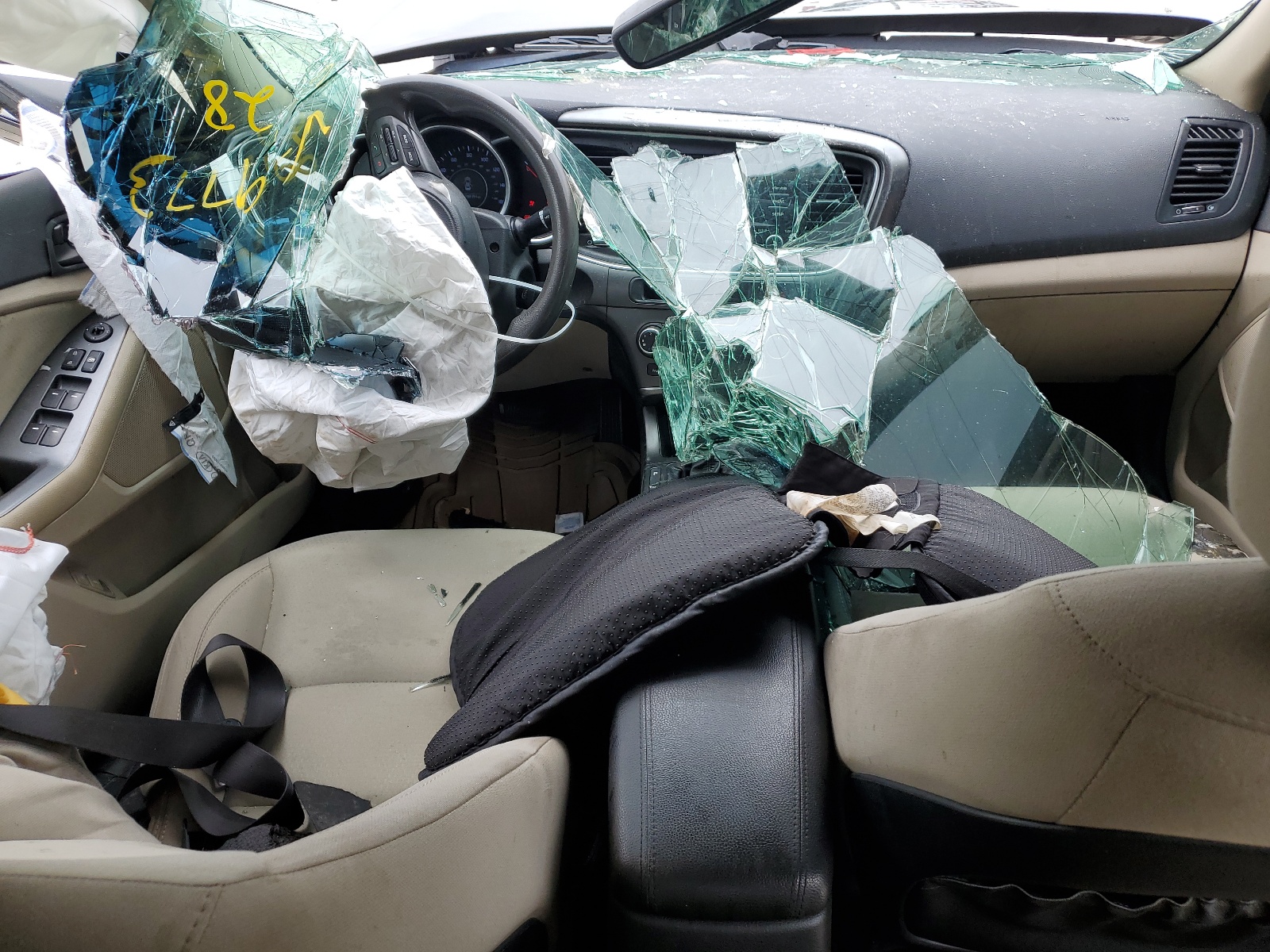 5XXGM4A7XEG319773 2014 Kia Optima Lx