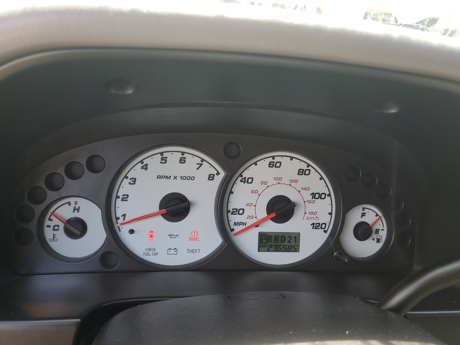 1FMYU03132KD41763 2002 Ford Escape Xlt