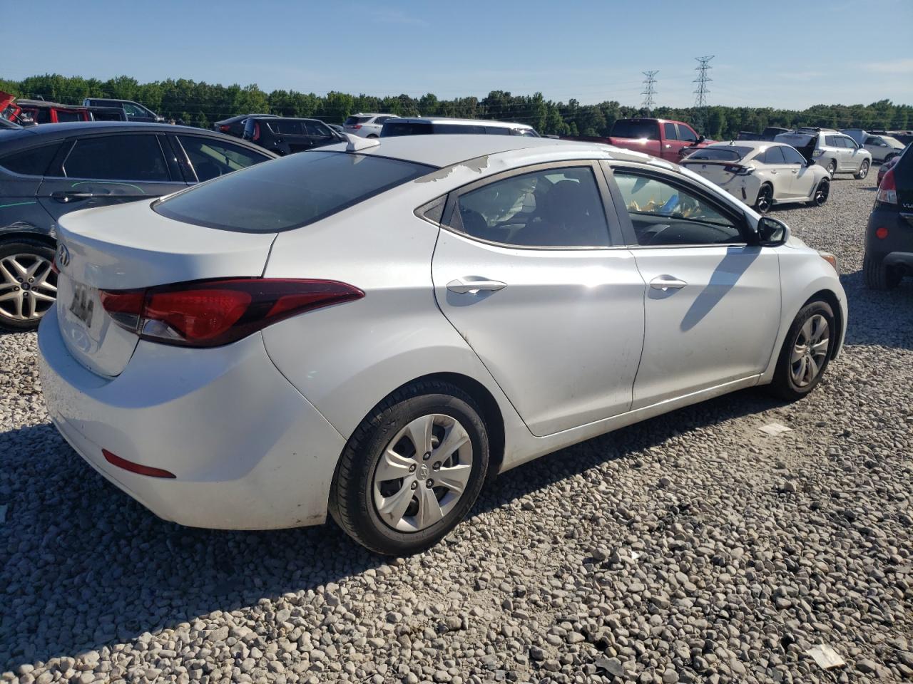 VIN 5NPDH4AE0GH787167 2016 HYUNDAI ELANTRA no.3