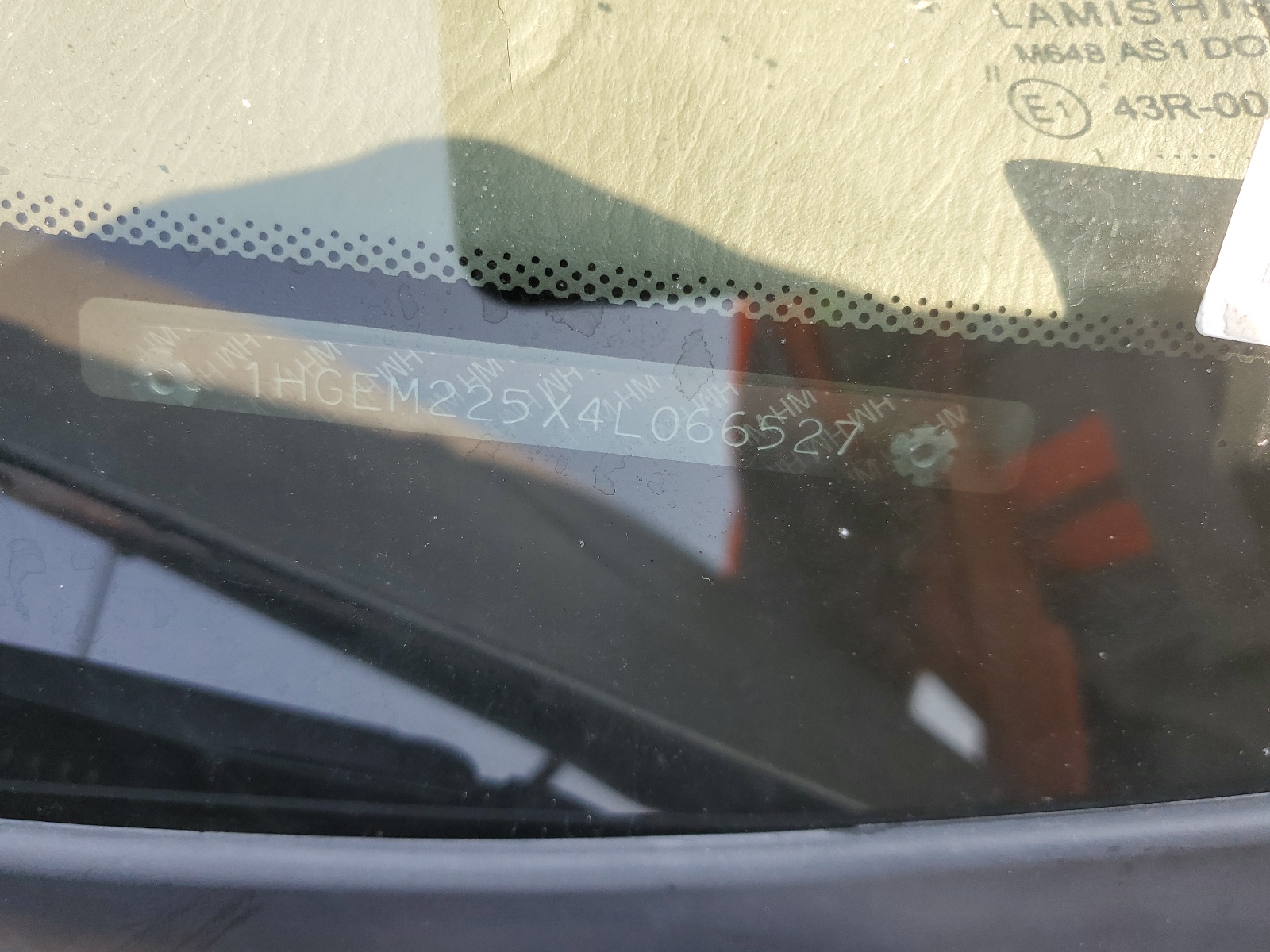 1HGEM225X4L066527 2004 Honda Civic Lx