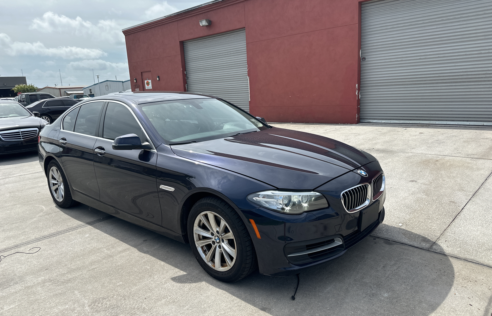 2014 BMW 528 Xi vin: WBA5A7C5XED615574