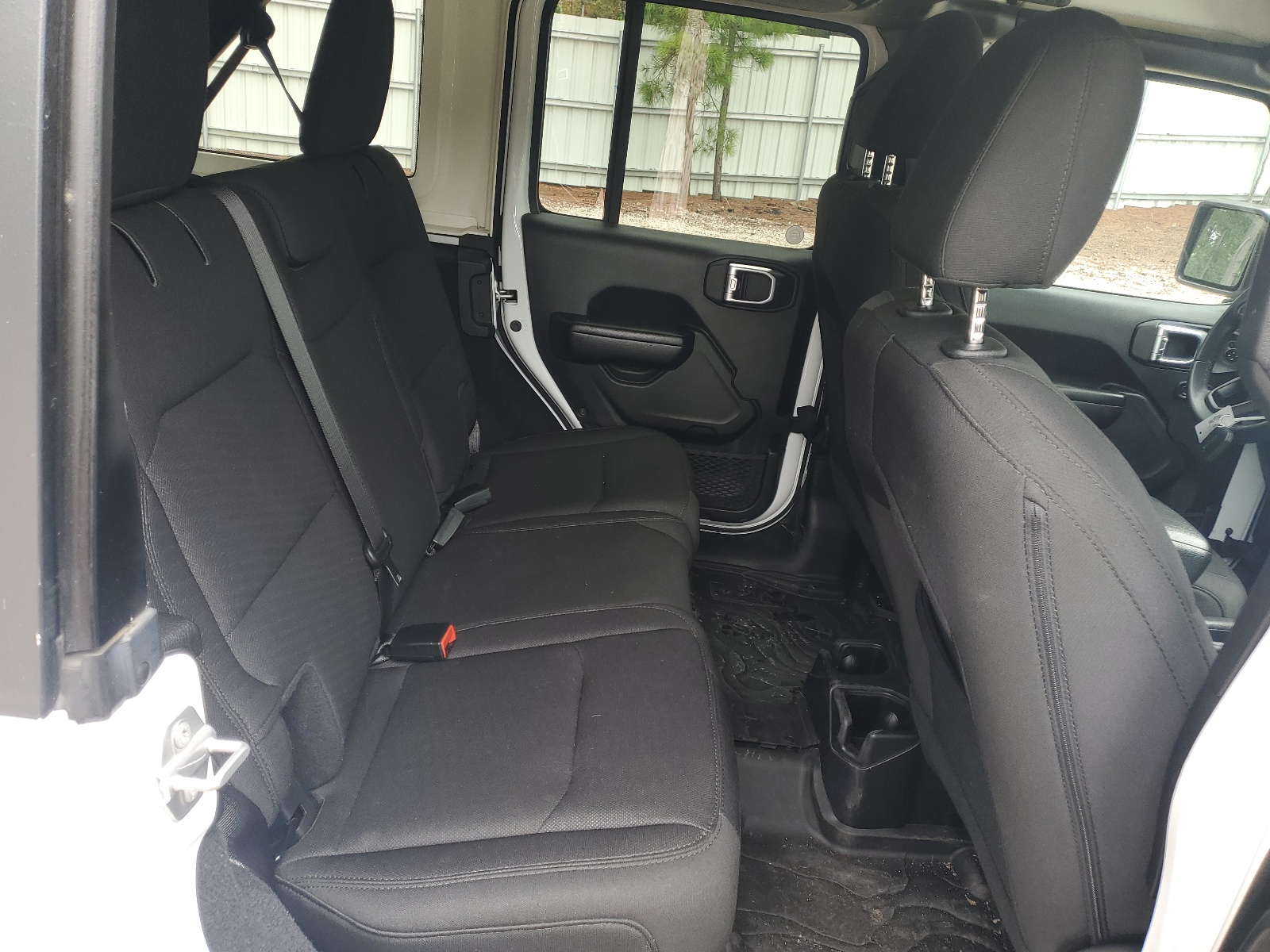 1C4HJXDN6KW668562 2019 Jeep Wrangler Unlimited Sport