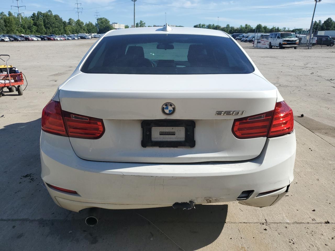 2014 BMW 320 I VIN: WBA3B1G54ENS81421 Lot: 61322144