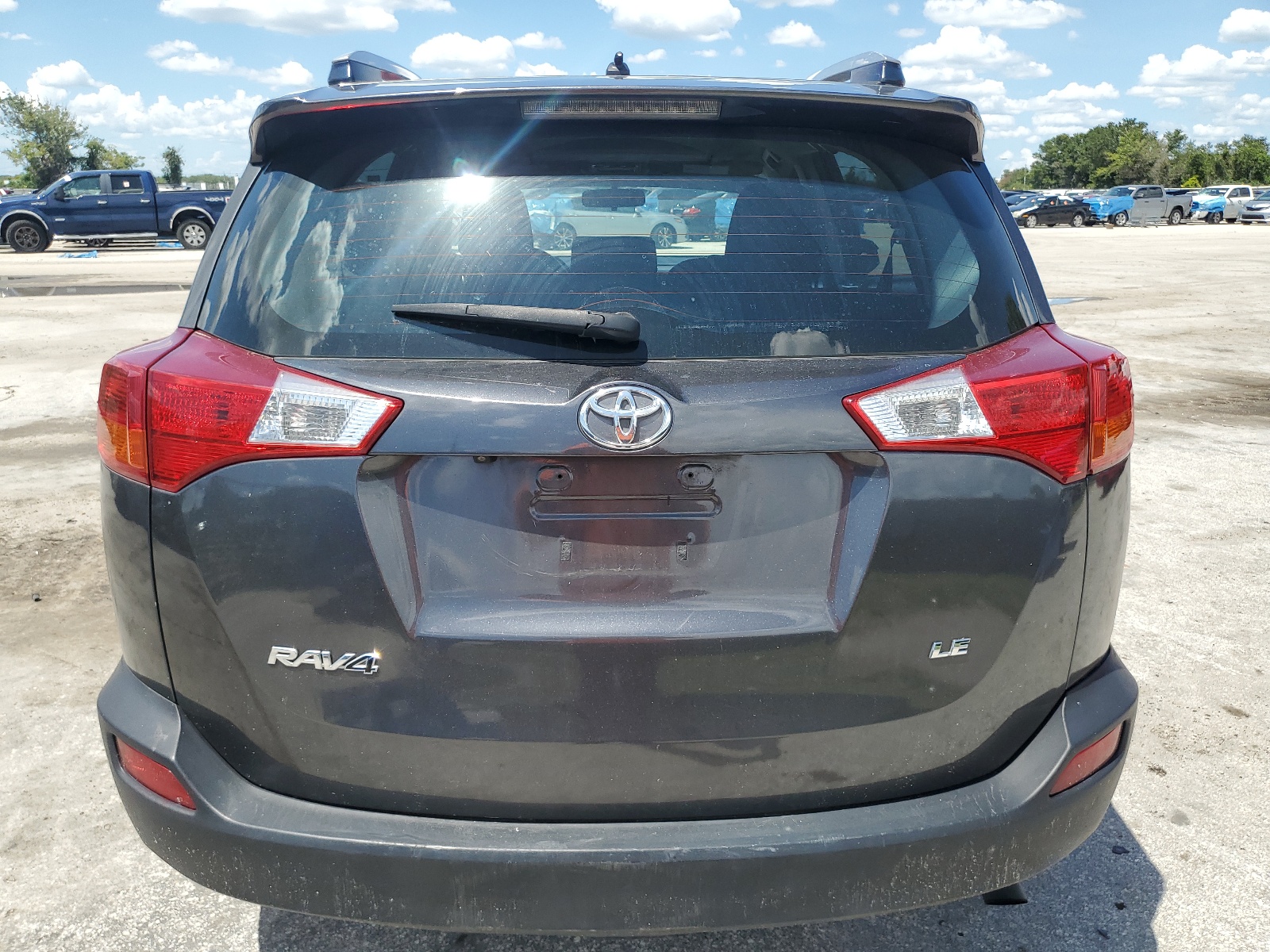 JTMZFREV1EJ011363 2014 Toyota Rav4 Le