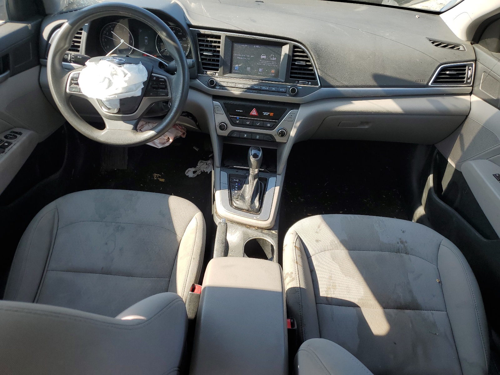 5NPD84LF3JH318748 2018 Hyundai Elantra Sel