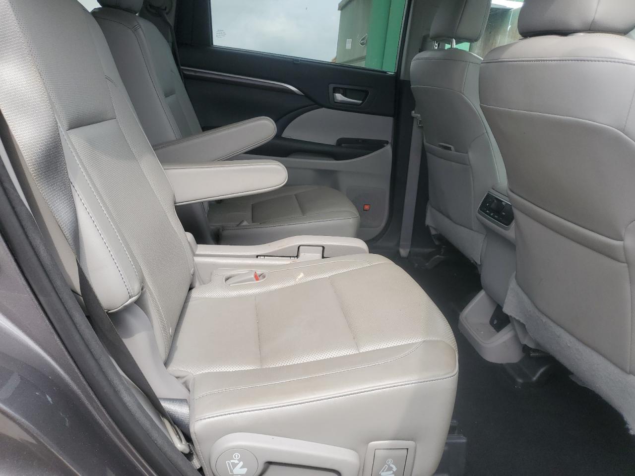 2015 Toyota Highlander Limited VIN: 5TDYKRFH4FS064191 Lot: 64439934