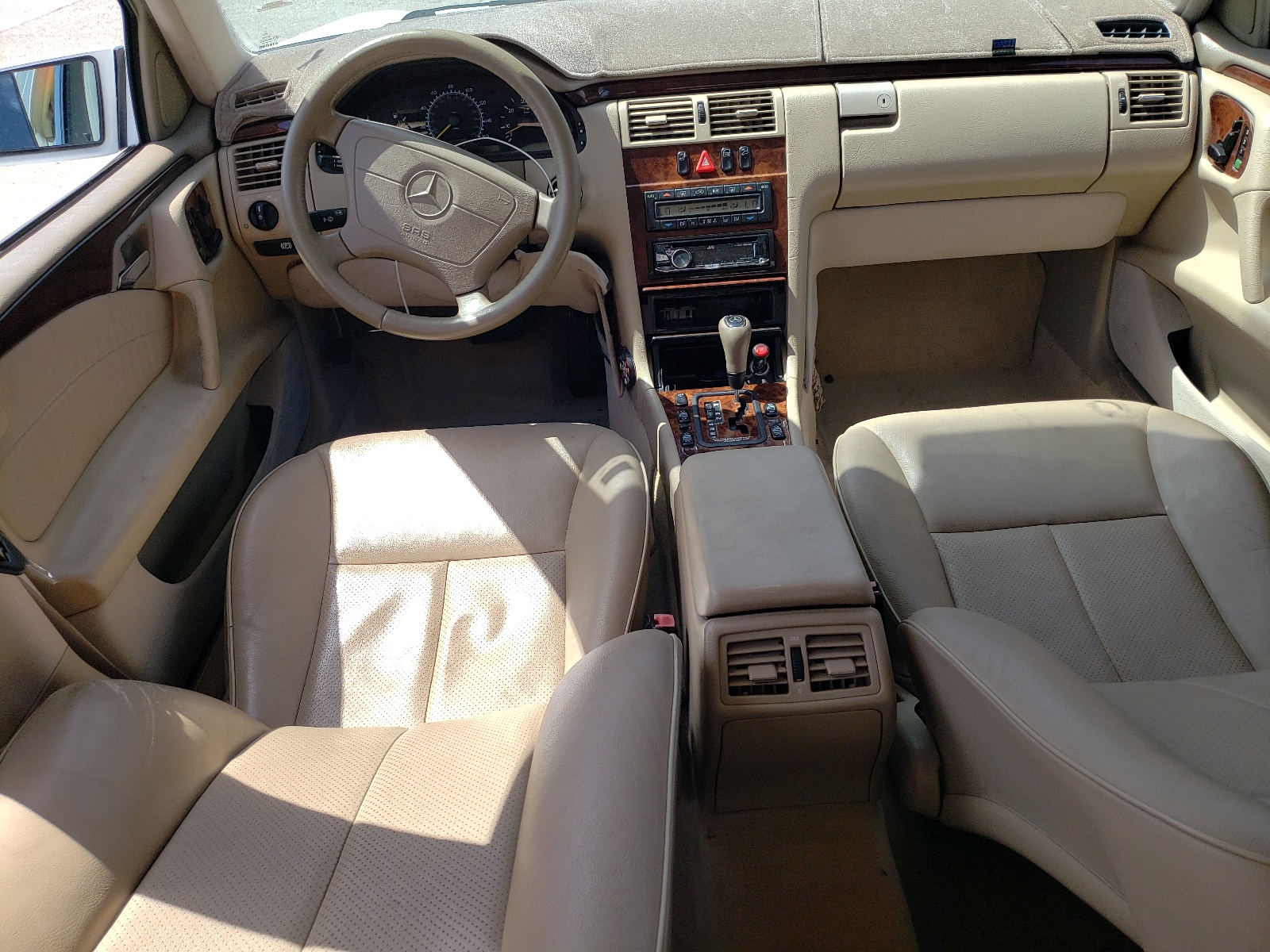 WDBJF25H5XA922800 1999 Mercedes-Benz E 300Td