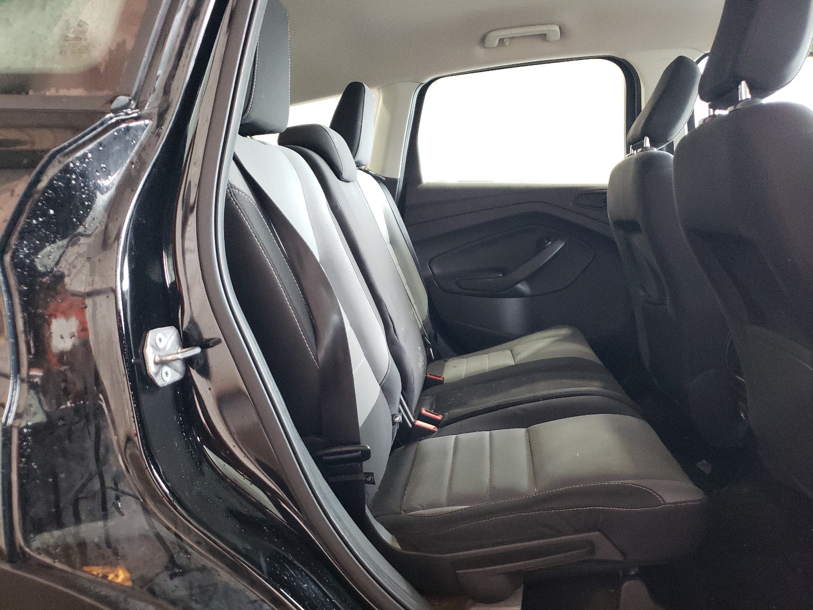 1FMCU0F72JUA71566 2018 Ford Escape S