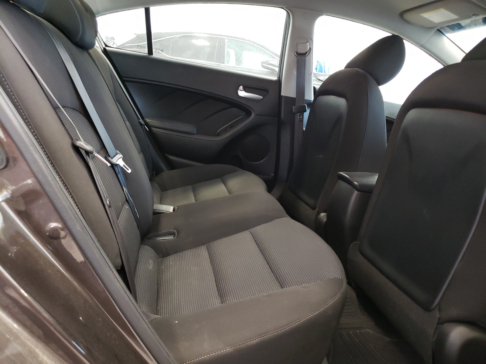 3KPFK4A78HE156197 2017 Kia Forte Lx