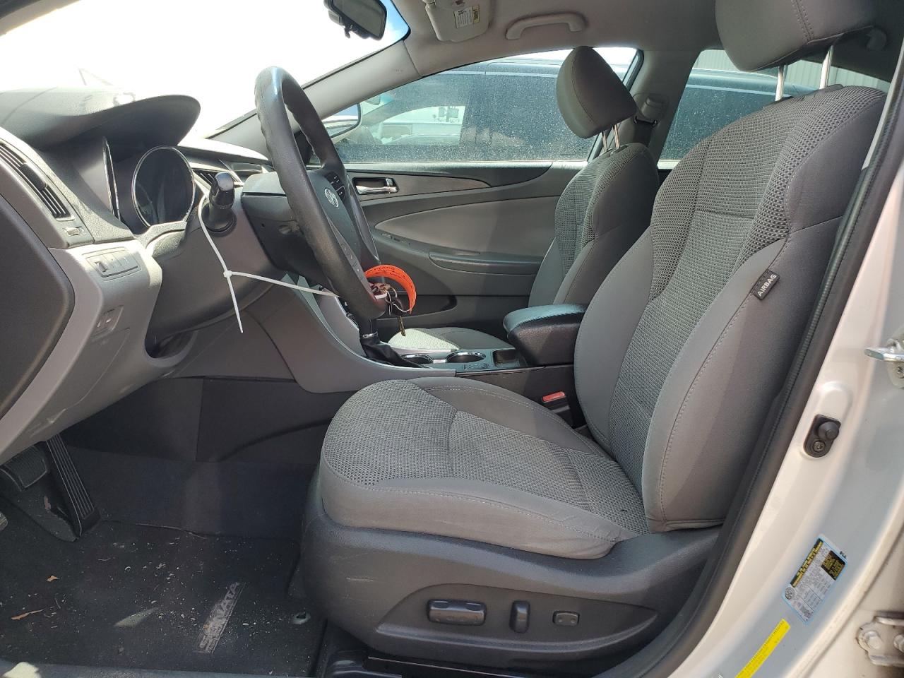 2013 Hyundai Sonata - Image 7