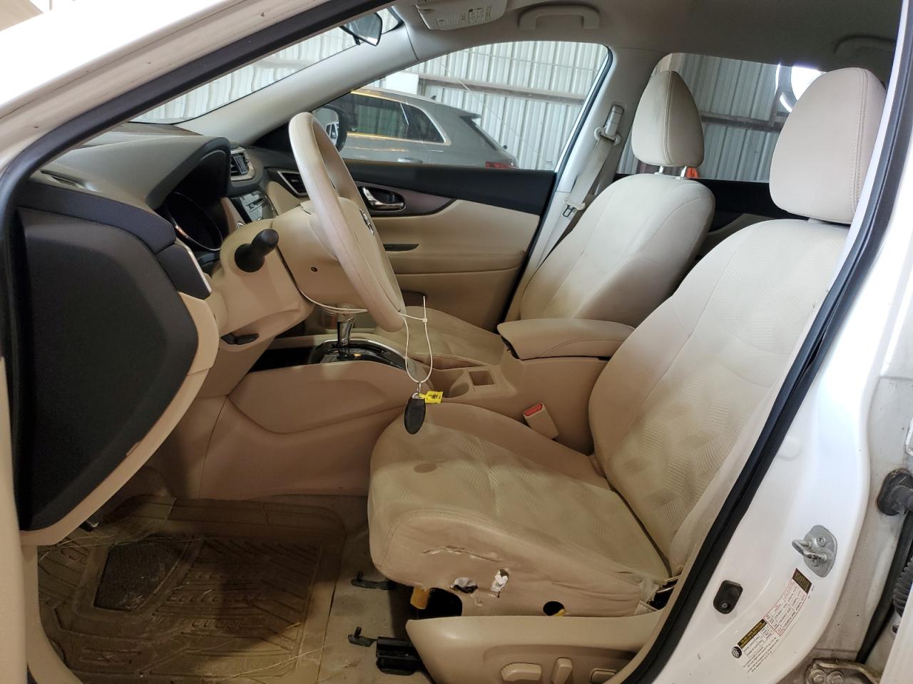 2015 Nissan Rogue S VIN: 5N1AT2MT2FC850470 Lot: 64320814